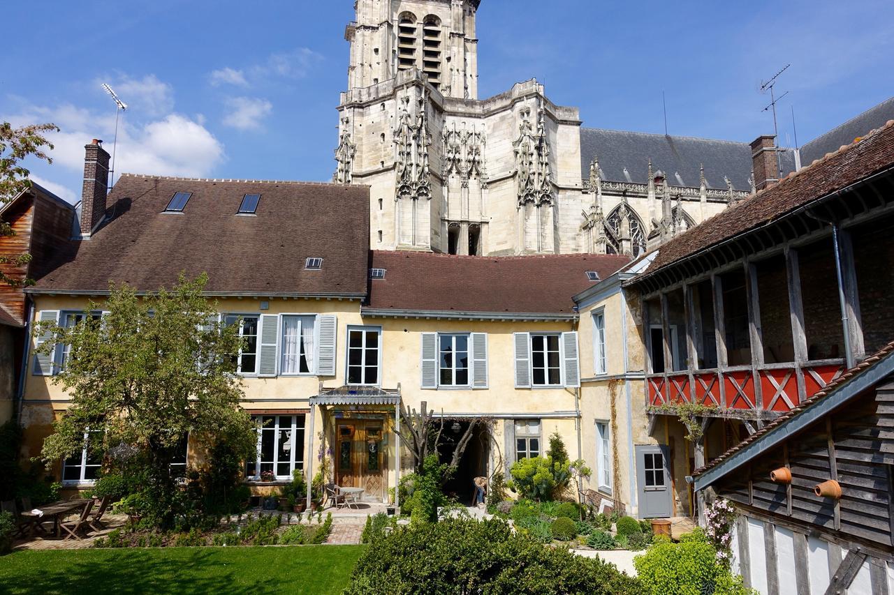 Couette-café Le Jardin De La Cathédrale 2*