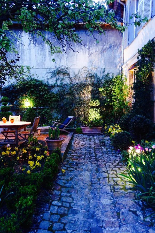 Le Jardin De La Cathédrale 2*